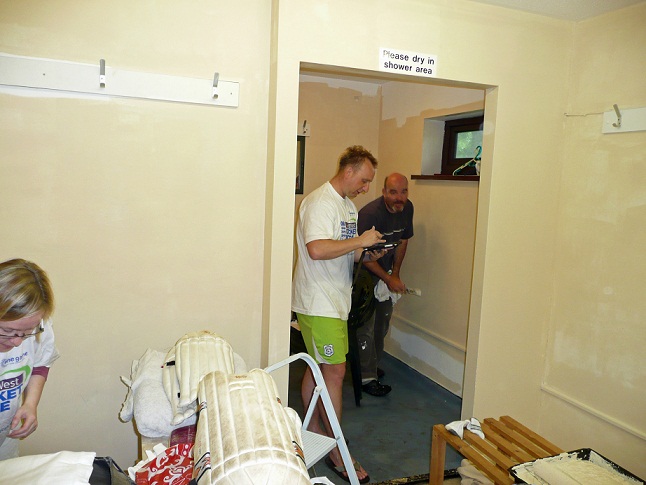 Decorating Changing Rooms 2013
